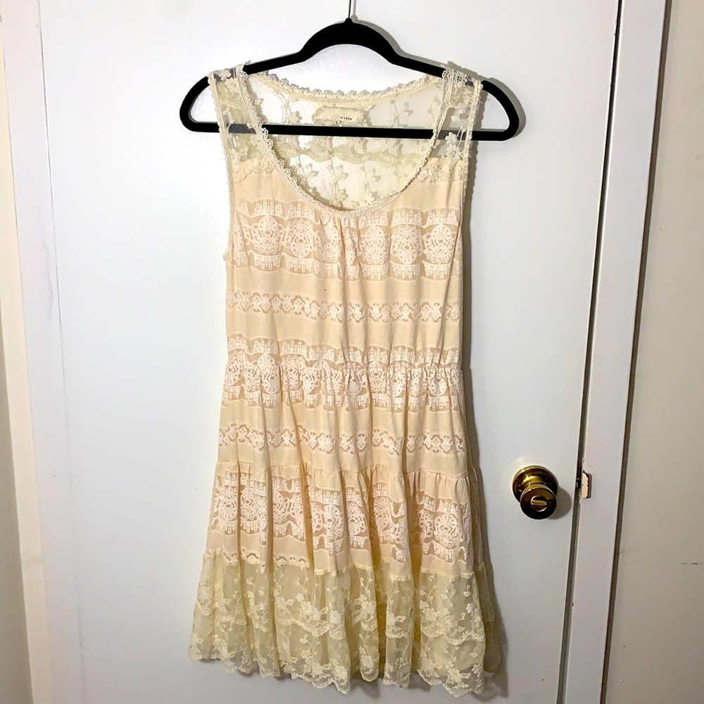 Pretty cream lace dress with slip attached